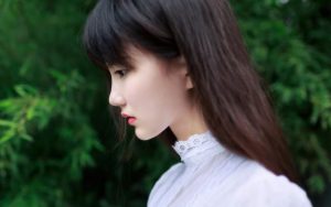 男友态度转变，我好纠结，到底该坚持还是放弃呢？