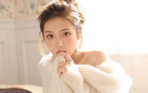 男友吵架时自残导致我很恐惧，我该怎么应对啊？