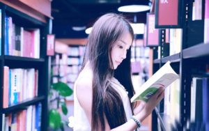 我总偏向弟弟而忽视家庭，我该怎么解决这个问题？
